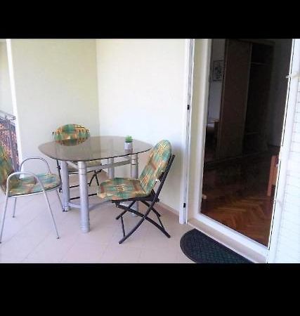 Comfortable Rooms With Small Kitchen Bacina Zewnętrze zdjęcie